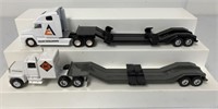 Pair od 1/64 Allis Chalmers Trucks