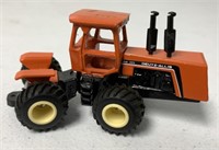 1/64 Deutz Allis 4W-305