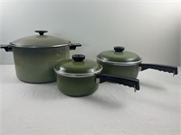 Vintage Club saucepans and West Bend stockpot
