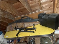 Gun case and sight stand/rest & hand gun case