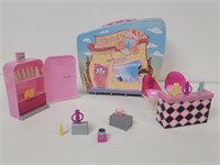 Bratz Chill Out Lounge Lunchbox And Accessories
