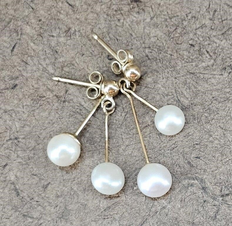 14kt Gold Genuine Pearl Earrings 1.21g