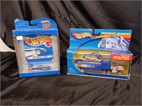 HOTWHEELS COLLECTIBLES / 2 PCS / NOS