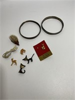 Animal Pins and bracelet