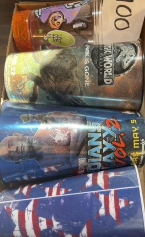 (4) collectible cups - Jurassic park and more