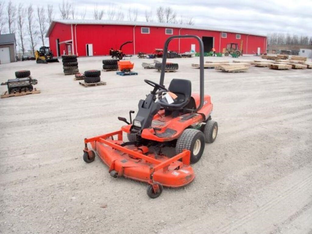 Kubota GF1800 4WD Ride-On Mower W/60" Deck 50596