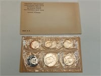 OF) UNC 1965 special mint set with silver half