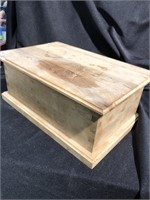 Dovetailed wooden jewelry box