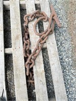About 6 feet of very heavy, boom chain