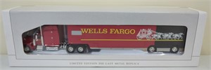 Spec Cast Peterbilt Wells Fargo NIB 1/64