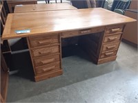 VERY NICE OAK DESK