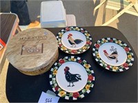NEW ROOSTER PLATES IN BOX