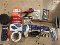 Miscellaneous lot of casters and more