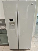 GE White Refrigerator , with In-Door Dispenser