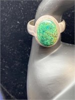 Sterling silver ring Size 10 green stone