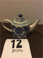 Early Blue Willow Tea Pot 5”T
