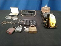 Box Vintage Eye Glasses, Locks, Mirror, Hearing