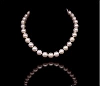 Large freshwater pearl necklace