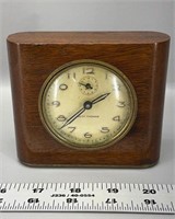 Vintage Seth Thomas side table alarm clock tested