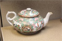 Rose Medallion Teapot