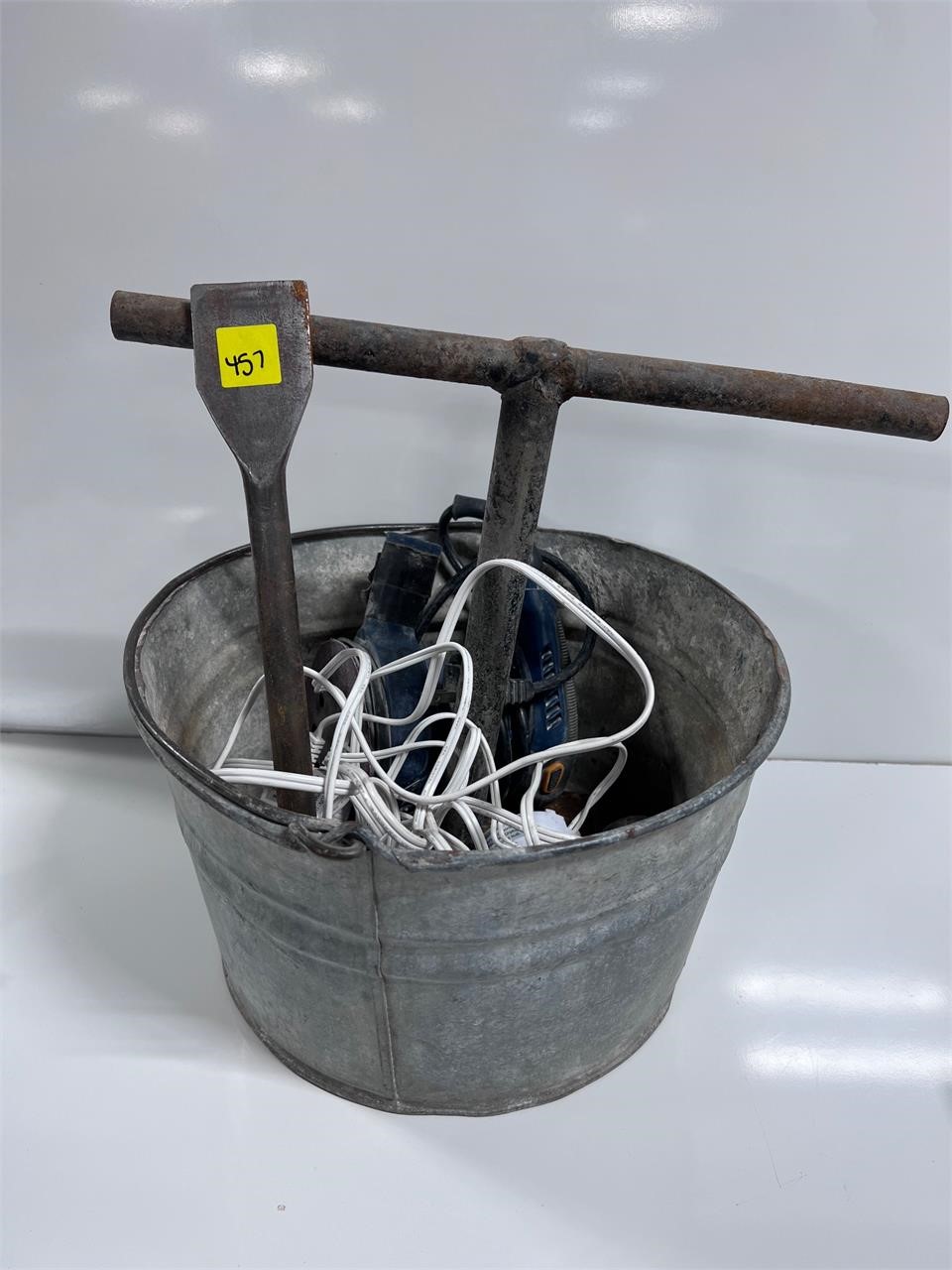 Vtg Galvanized Bucket,Ryobi Sander(tested),tools