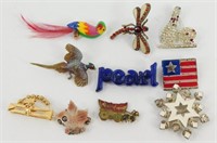 10 Vintage Brooches - Nice Assortment