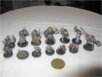 13 figurines Dungeons & Dragons (Wizards)