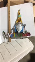 Metal welcome gnome sign
