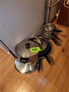 LOT COOKING POTS AND PANS