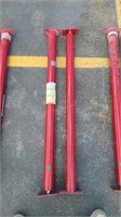 2 METAL ADJUSTABLE SHORING JACKS