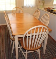 Table with 2 Leaves and 6 Chairs 6'x3'