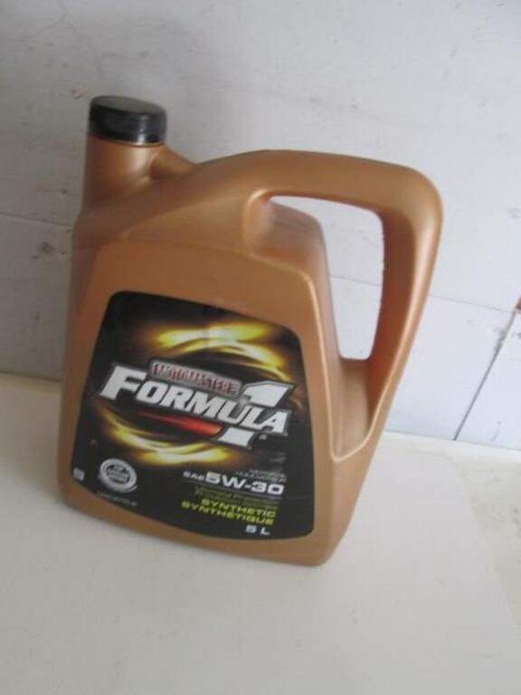 FORMILA 1 5W-30 MOTOR OIL