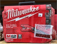 Milwaukee M12 Cordless Copper Tubing Cutter Kit