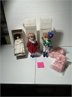 AVON DOLLS BRINNS DOLL DOLL FURNITURE LOT