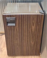 Emerson Mini Refrigerator (Model OR300)