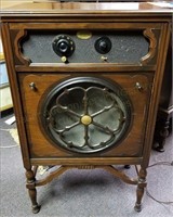 Atwater Kent Model 40 Radio Set in Pooley Cabinet