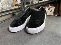 Puma soft shoes, black, size 7, 36406801