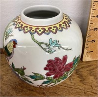 Chinese ginger jar --no lid