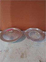 2 decorative dishes