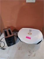 Betty Crocker toaster and George Foreman grill