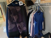 Women's clothing (mostly tops sz M-2XL) incl a