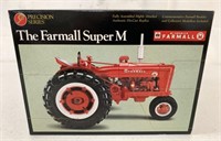 1/16 Precision Series Farmall Super M,NIB