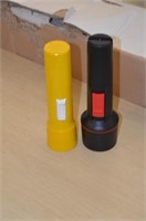 Lot of 2 Flashlights