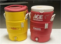 Igloo coolers with spout