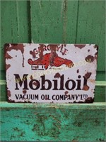 Nostalgic Gargoyle Mobil tin oil Sign