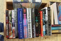 14 Murder Mystery Books Grafton, Cornwell etc