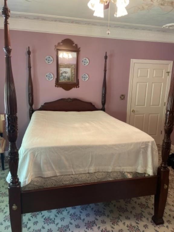 Four Poster Queen Size Rice Bed