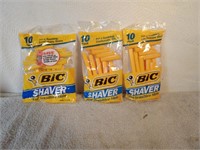 3 Packages of Shavers