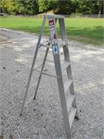 werner 6ft step ladder (200 lb rated)