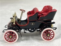 1903 Cadillac Runabout die-cast